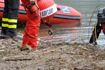 Donna uccisa a Padova individuato furgone in fiume potrebbe essere del marito