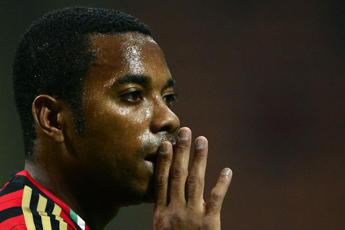 Robinho deve andare in carcere in Brasile la sentenza