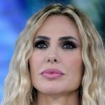 ilary blasi floriana isola 2022 0UNDkX