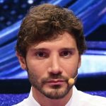 serale amici stefano de martino commosso L1FYFp