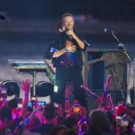 Ragazza disabile esclusa da live Coldplay assistera a evento trovata soluzione