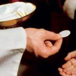 Sacerdote produce metanfetamina in casa arrestato