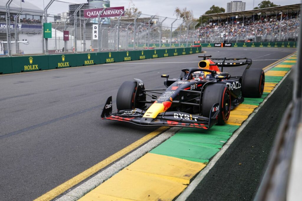 3 In Australia vince Verstappen davanti a Hamilton terzo Alonso