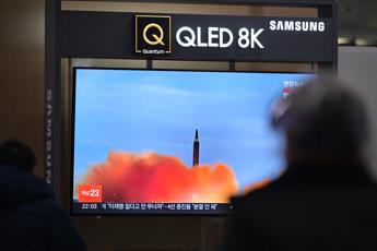 Corea del Nord Tokyo Hanno lanciato un missile balistico nel Mar del Giappone