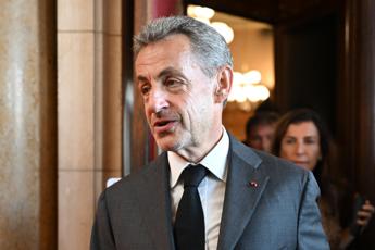 Francia Nicolas Sarkozy condannato per finanziamento illecito