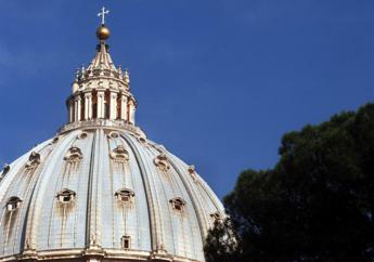 Sacramenti nulli per formule sbagliate stretta del Papa