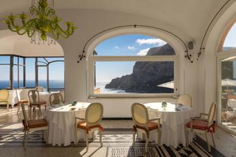 A Capri tra panorami buon cibo in contesti incantevoli e cantine