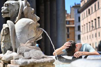 Ondata di caldo sullItalia oggi bollino arancione a Perugia e Roma