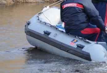 Varese si tuffa nel lago di Lugano e non riemerge morto 23enne