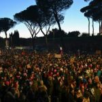 25 novembre donna con bandiera Palestina aggredita al corteo a Roma