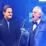 Andrea Bocelli canta per Federer Roger si commuove Video