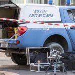 Bomba da mortaio vicino ai cassonetti a Pescara