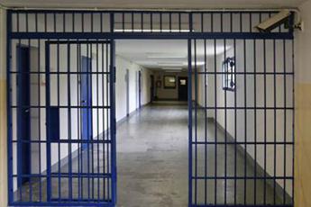 Carceri dal 2014 a oggi oltre 600 suicidi si rischia record morti nel 2024