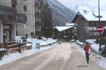 Cervinia cambia nome Santanche si schiera Siete matti