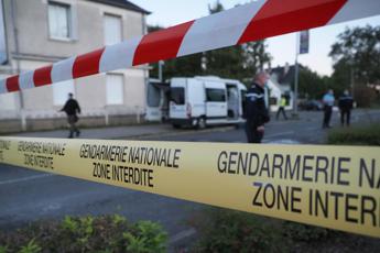 Francia sotto choc dopo bagno di sangue a una festa ucciso 16enne 7 fermati