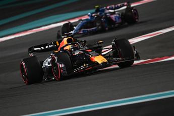 Gp Abu Dhabi 2023 Verstappen in pole davanti a Leclerc e Piastri