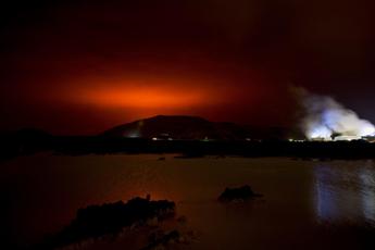 Islanda il vulcano Fagradalsfjall fa paura rischio eruzione migliaia di evacuati