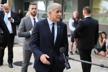 Israele Lapid attacca Estrema destra finanzia coloni mentre soldati rischiano la vita