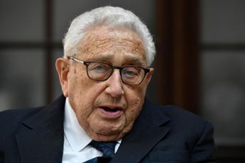 Morte Kissinger reazioni da tutto il mondo. Putin Statista saggio e lungimirante