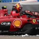 Sainz un altro incidente a 200 allora contro le barriere con la Ferrari