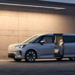 Volvo EM90 la monovolume di fascia premium full electric