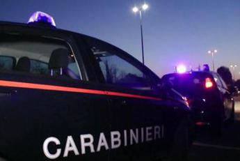 Ardea 24enne reagisce a tentativo di rapina e viene ferito da colpo darma da fuoco