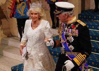 Carlo e Camilla scherzano prima dellincoronazione Posso volare