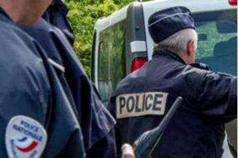 Francia tenta di dare fuoco a sinagoga polizia uccide uomo armato