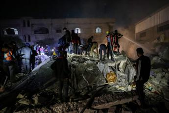 Israele Hamas infuria la guerra almeno 29 morti a Rafah anche un bambino