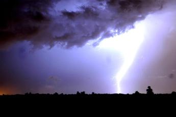 Maltempo oggi allerta meteo rossa Emilia Romagna le altre regioni coinvolte