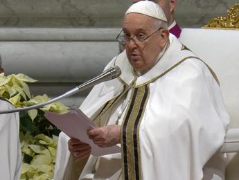 Messa Natale Papa Cuore a Betlemme dove Principe della pace e rifiutato da logica guerra