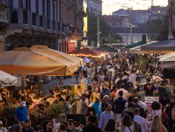 Milano vittima tentata violenza Mi hanno accerchiato in 7 salva con bracciale anti stupro