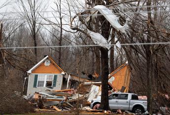 Nashville colpita da serie di tornado sei morti e decine di feriti