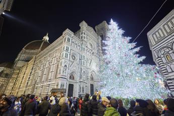 Natale a Firenze con luminarie record