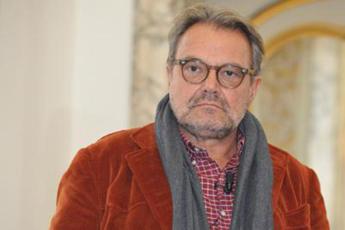 Oliviero Toscani Schlein e donna vera con Landini farebbe sinistra intelligente