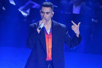 Sanremo 2024 il caso Mahmood da Fazio bloccato dallembargo di Amadeus