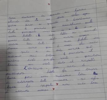 Una delle cuginette di Caivano scrive alla mamma Lontana da te mi sento morire