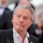 Alain Delon sequestrate 72 armi da fuoco in casa sua