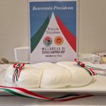 Dal Consorzio della mozzarella di bufala campana Dop una maxi treccia tricolore a Mattarella