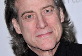 E morto Richard Lewis lattore aveva 76 anni