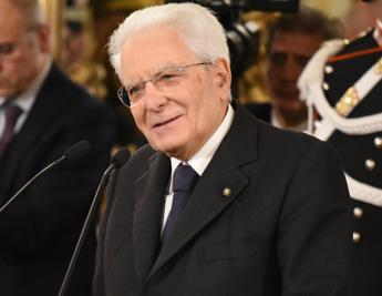 Mattarella premia 30 eroi quotidiani ecco chi sono