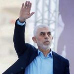 Sinwar nuovo capo di Hamas. Israele Il suo posto e accanto a Deif