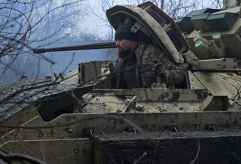 Ucraina la corazzata di Kim 15.000 truppe nordcoreane al fronte