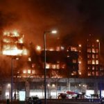 Valencia maxi incendio in un condominio almeno 4 morti e 20 dispersi