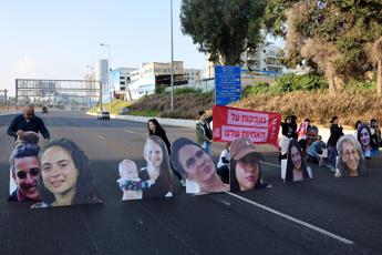 Gaza ancora proteste e blocchi a Tel Aviv per rilascio ostaggi