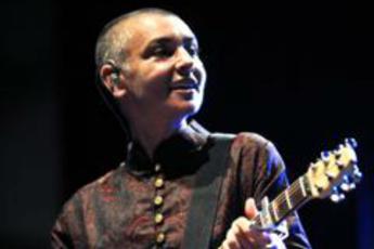 Gli eredi di Sinead OConnor diffidano Trump Non usi Nothing Compares 2 U in comizi