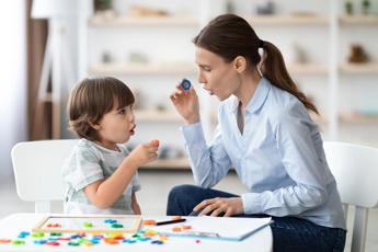 In Italia 1 mln di caregiver al fianco di chi ha disturbi del linguaggio