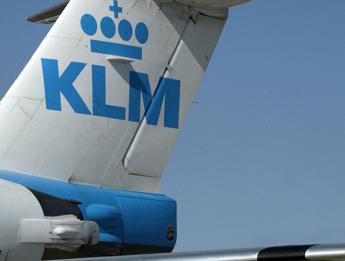 Amsterdam persona muore riusucchiata dal motore di un aereo Klm sulla pista di Schiphol