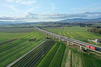 Autostrade per lItalia ha aggiudicato la prima gara per otto nuove stazioni ultrafast per la ricarica di veicoli elettrici