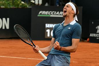 Internazionali Roma Zverev trionfa battuto Jarry in due set